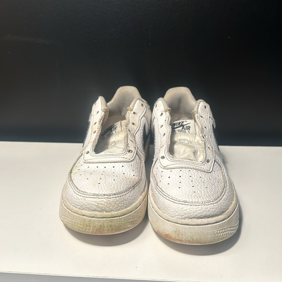 Forces - Picture 2 of 4